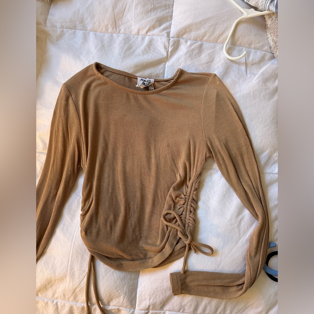 PRINCESS POLLY TAN LONG SLEEVE SIDE TIE CROP TOP